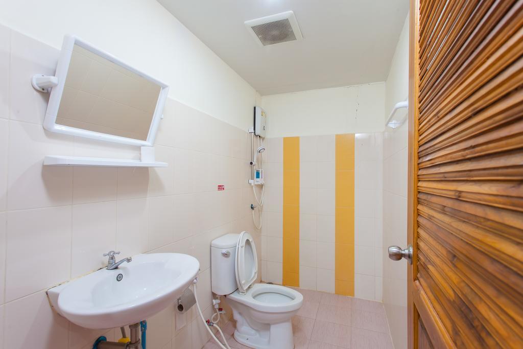 Apartamento Hock Mansion Phuket Exterior foto